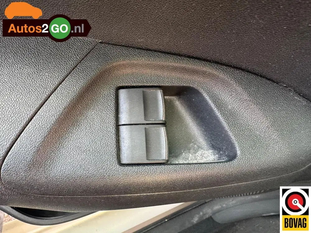 Toyota Aygo 1.0 VVT-i x-play uit 2019, foto 10