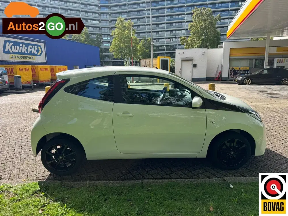 Toyota Aygo 1.0 VVT-i x-play uit 2019, foto 4