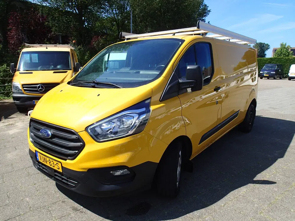 Ford Transit Custom 320 2.0 TDCI L2H1 Trend VOORZIEN VAN AIR uit 2021, foto 3