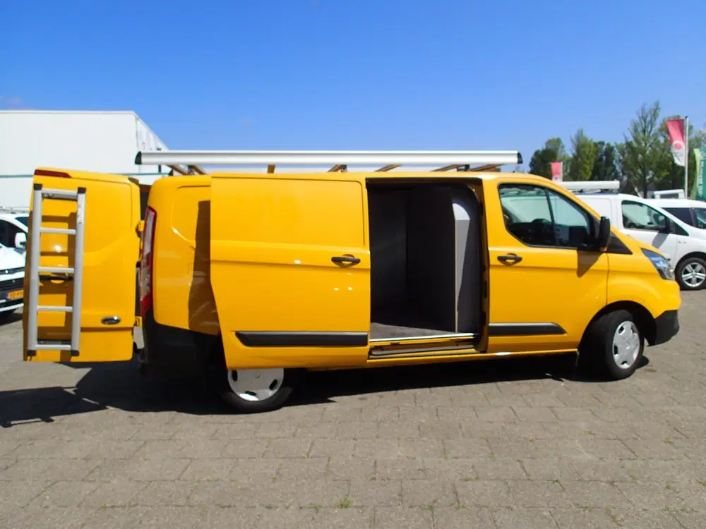 Ford Transit Custom 320 2.0 TDCI L2H1 Trend VOORZIEN VAN AIR uit 2021, foto 7