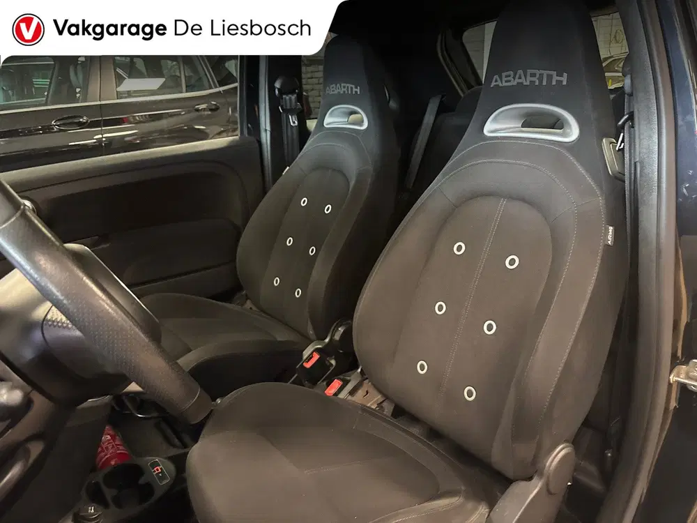 Fiat 500 05M uit 2019, foto 14