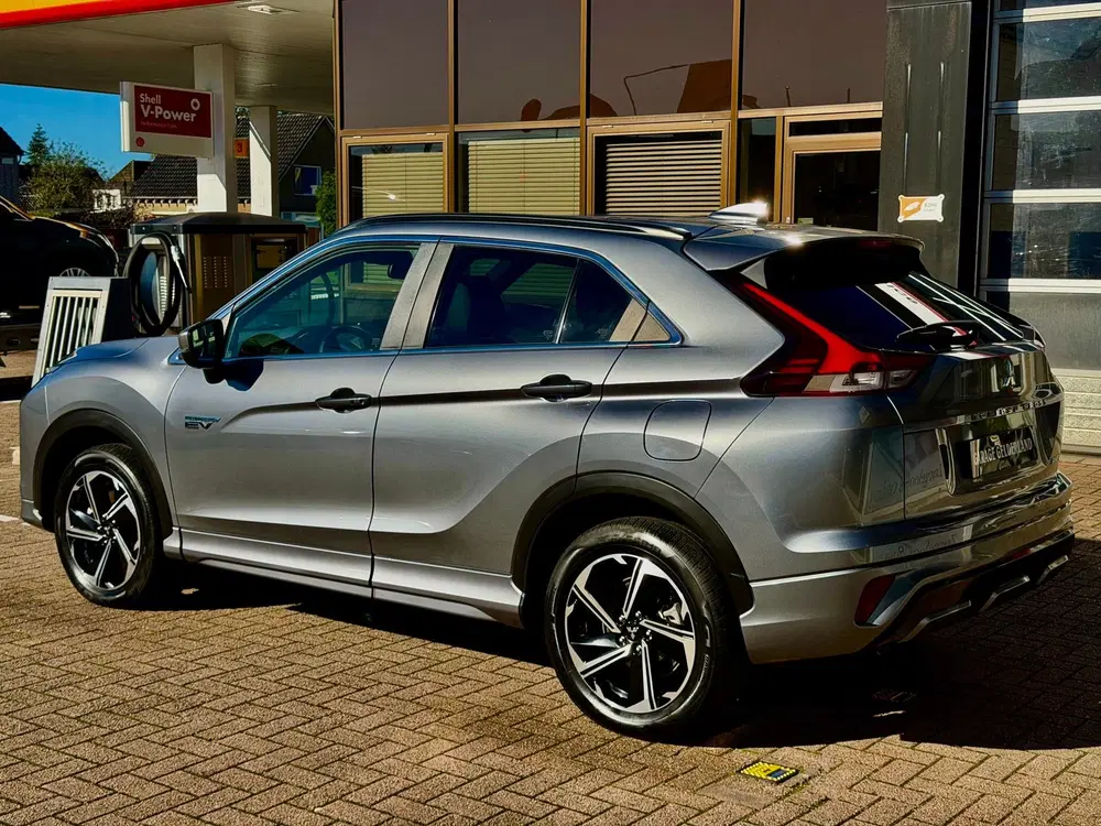 Mitsubishi Eclipse Cross 2.4 PHEV INTENSE+ uit 2024, foto 13