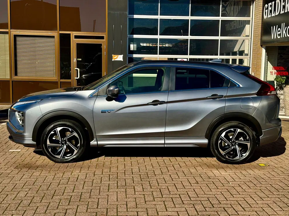 Mitsubishi Eclipse Cross 2.4 PHEV INTENSE+ uit 2024, foto 14