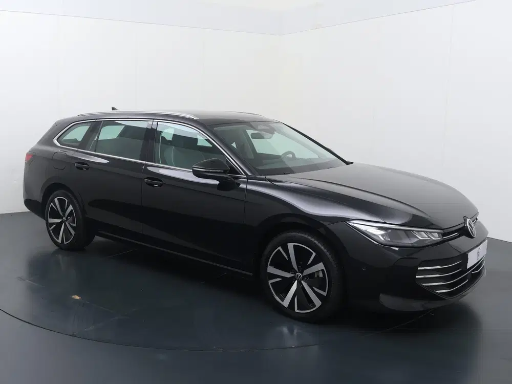 Volkswagen Passat 1.5 eHybrid Business uit 2024, foto 3