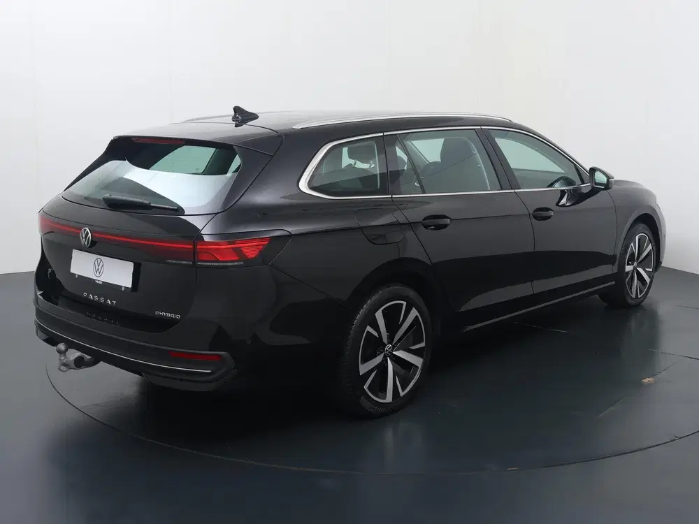 Volkswagen Passat 1.5 eHybrid Business uit 2024, foto 5