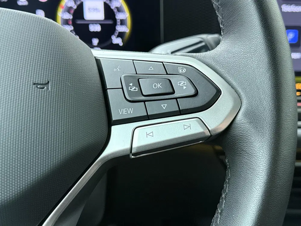 Volkswagen Passat 1.5 eHybrid Business uit 2024, foto 9