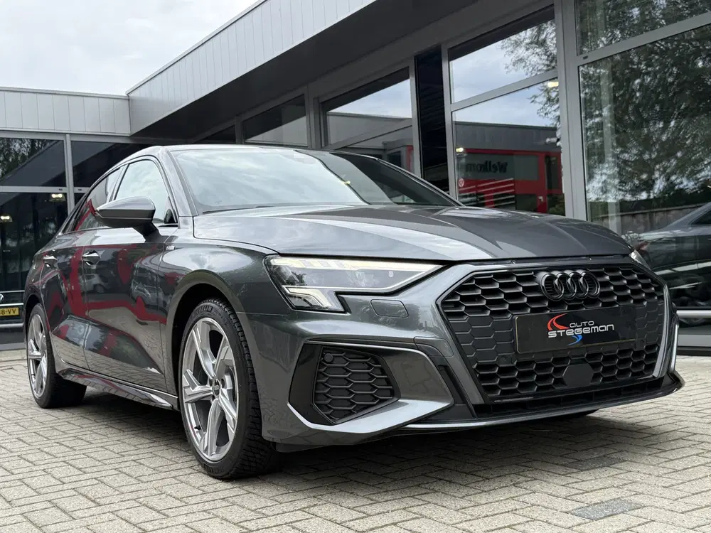 Audi A3 30 TFSI AUT. * * 2x S-LINE * * CARPLAY uit 2021, foto 11