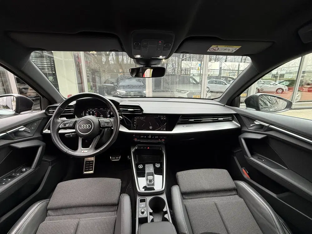 Audi A3 30 TFSI AUT. * * 2x S-LINE * * CARPLAY uit 2021, foto 15