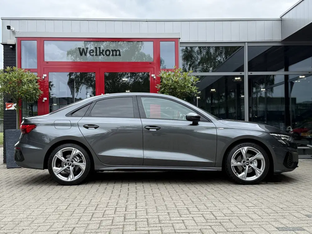 Audi A3 30 TFSI AUT. * * 2x S-LINE * * CARPLAY uit 2021, foto 9
