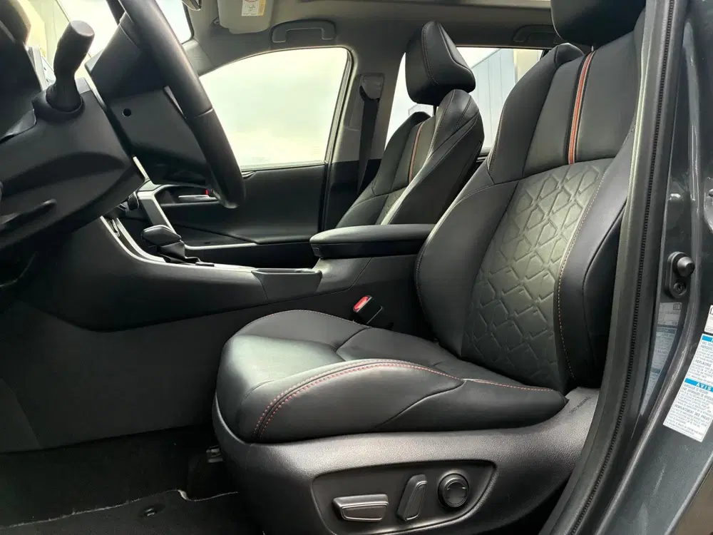 Toyota RAV 4 2.5 Hybrid AWD 222PK ADVENTURE PANORAMADAK uit 2022, foto 12
