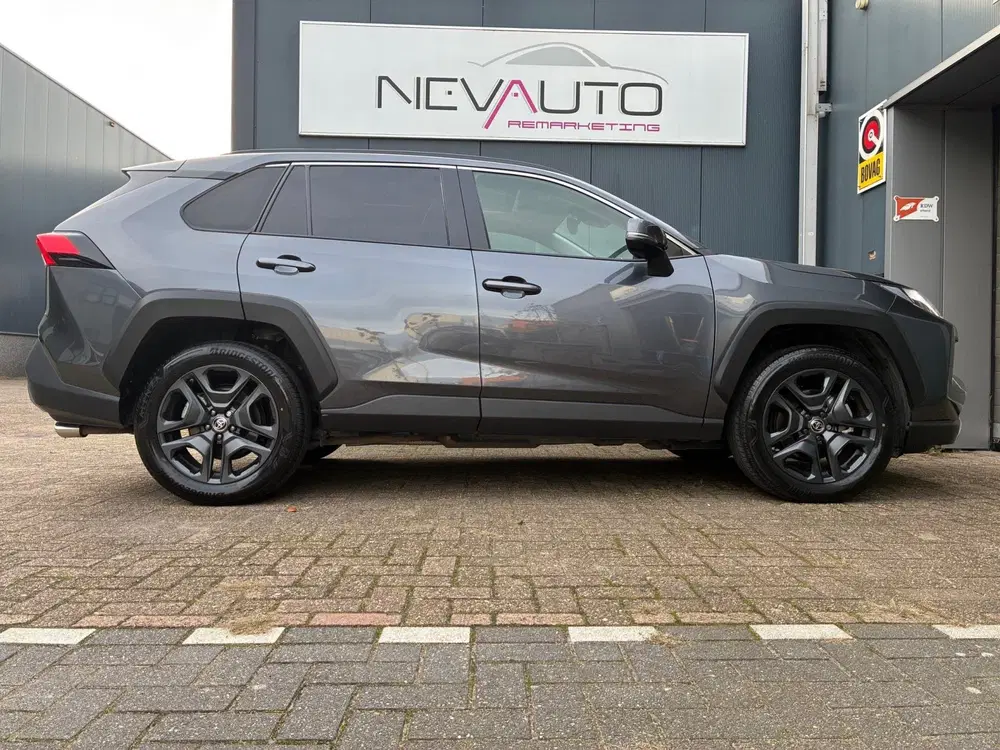 Toyota RAV 4 2.5 Hybrid AWD 222PK ADVENTURE PANORAMADAK uit 2022, foto 5