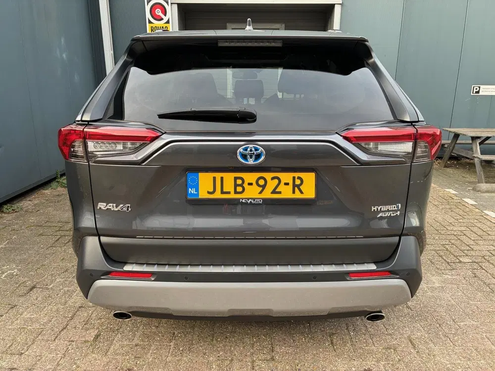 Toyota RAV 4 2.5 Hybrid AWD 222PK ADVENTURE PANORAMADAK uit 2022, foto 8