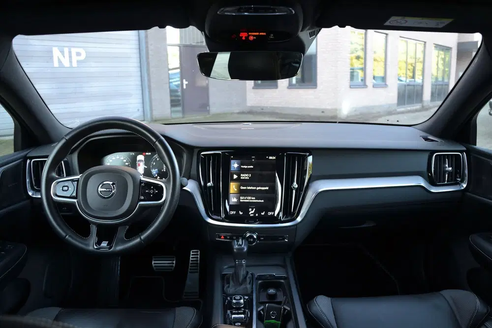 Volvo S60 2.0 T5 250PK R-Design Intro Edition Automa uit 2019, foto 9