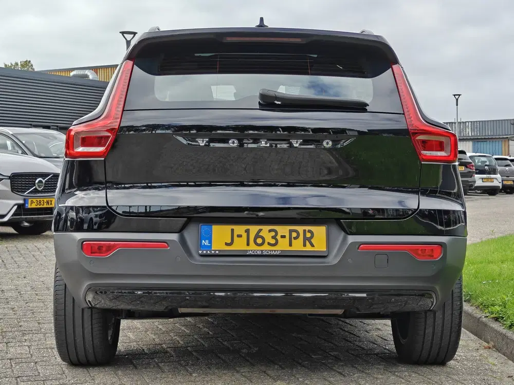 Volvo XC40 T4 Recharge R-Design Expression uit 2020, foto 11