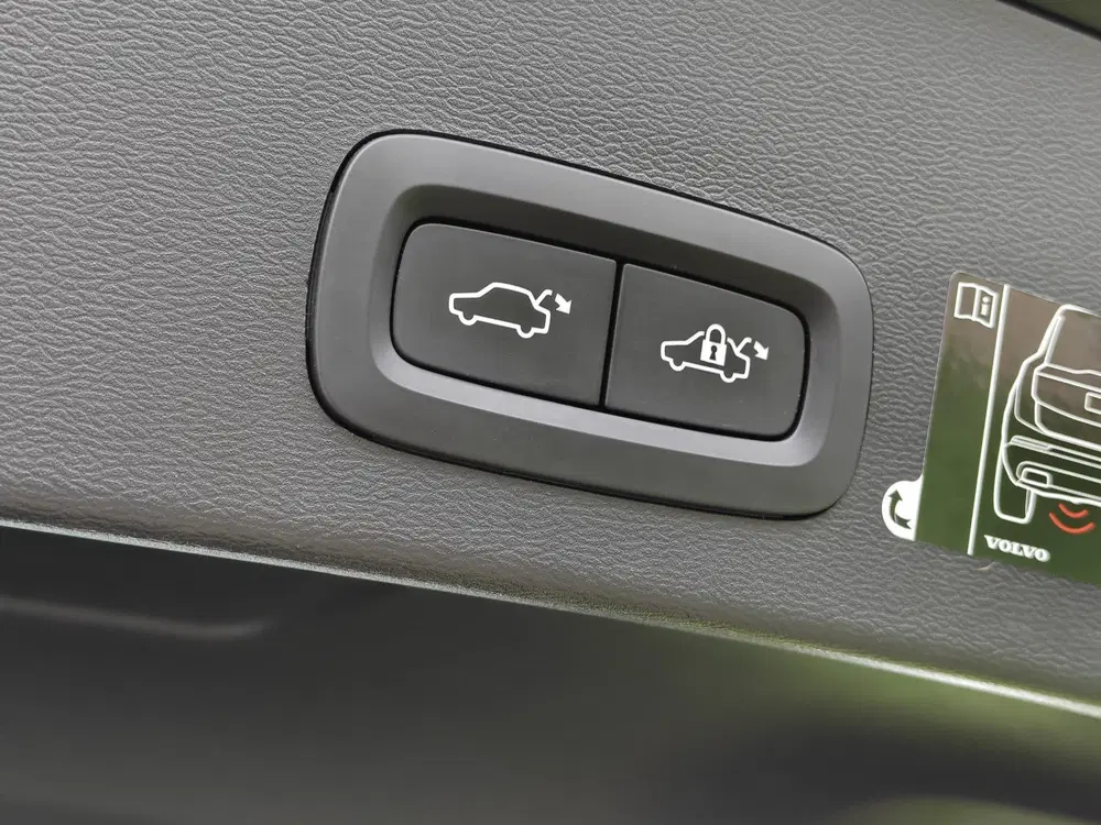 Volvo XC40 T4 Recharge R-Design Expression uit 2020, foto 15