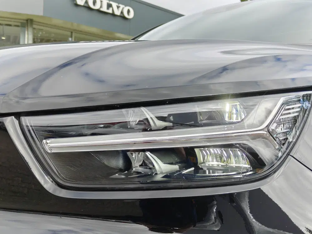 Volvo XC40 T4 Recharge R-Design Expression uit 2020, foto 3