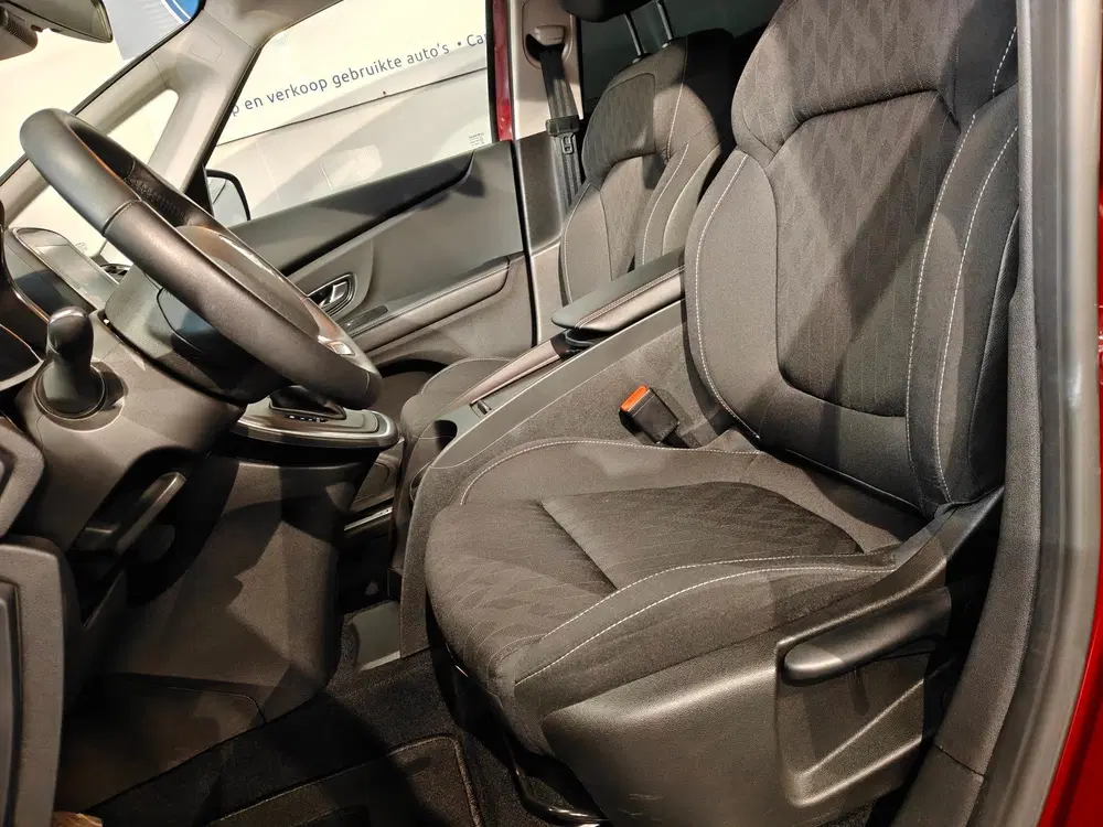 Renault Scenic 1.3 TCe Intens uit 2019, foto 6