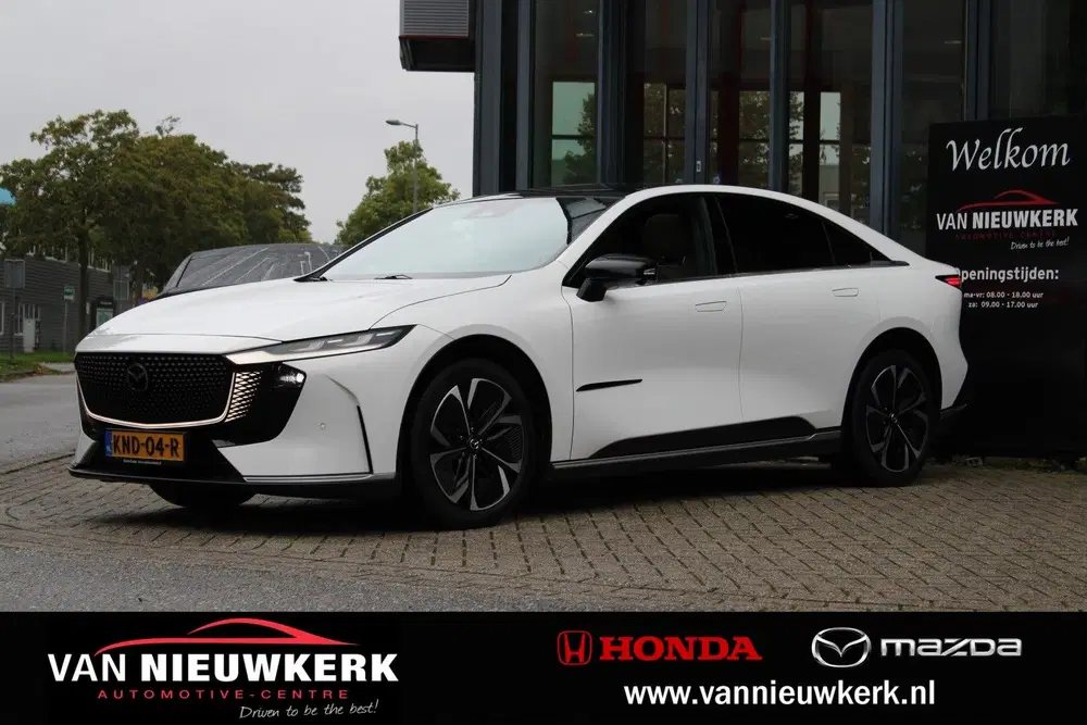 Mazda 6e 68 uit 2026