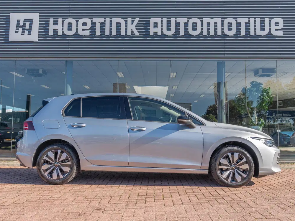 Volkswagen Golf 1.5 eTSI Life Edition uit 2025, foto 11