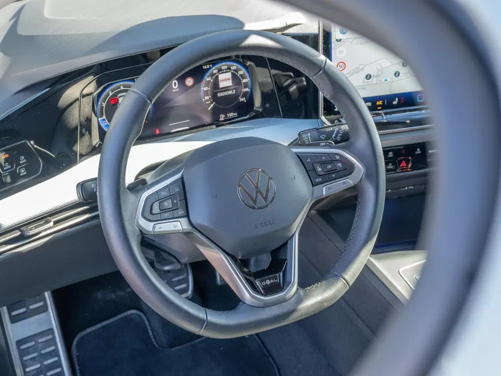 Volkswagen Golf 1.5 eTSI Life Edition uit 2025, foto 6