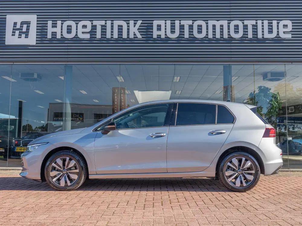 Volkswagen Golf 1.5 eTSI Life Edition uit 2025, foto 9