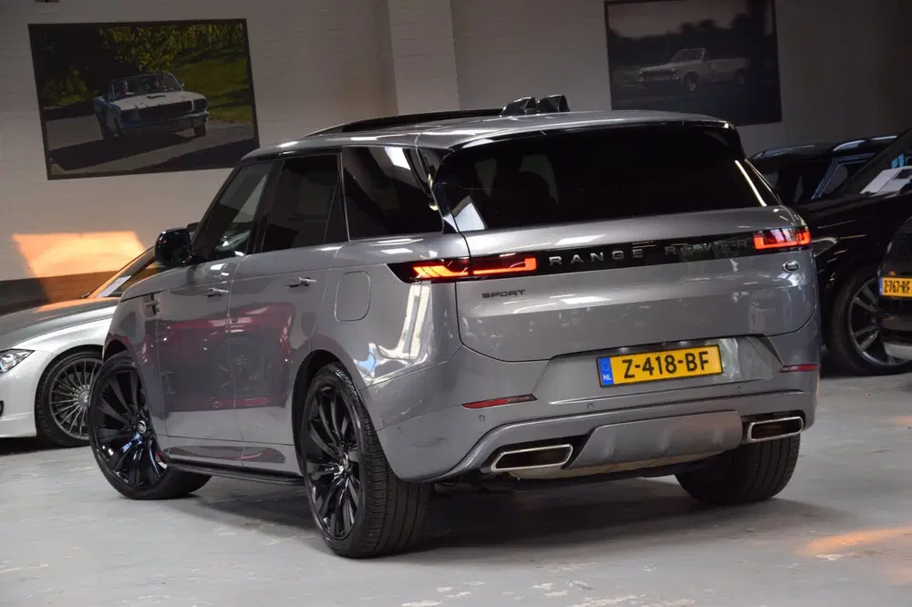Land Rover Range Rover Sport 3.0 P440e Dynamic SE Navi uit 2023, foto 2
