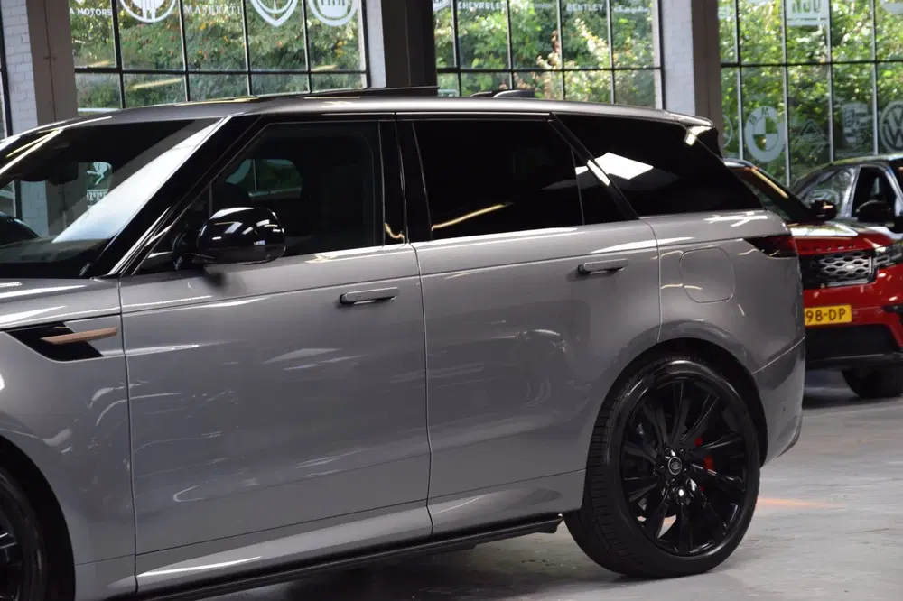 Land Rover Range Rover Sport 3.0 P440e Dynamic SE Navi uit 2023, foto 6