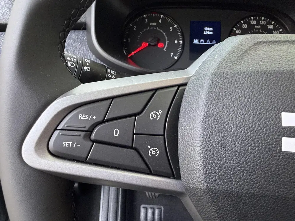 Dacia Sandero 1.0 TCe 100 expression Donkergrijs uit 2026, foto 12