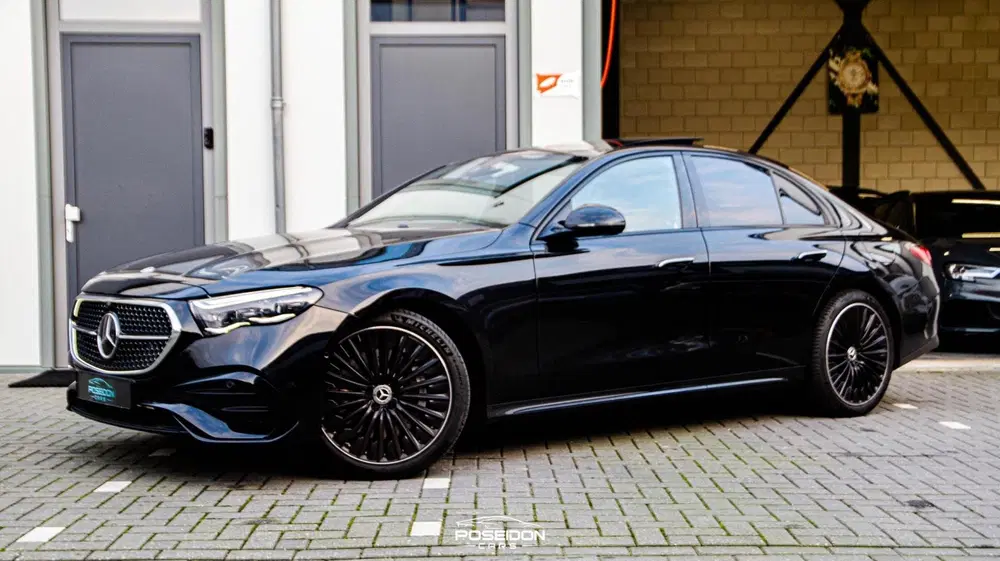 Mercedes-Benz E-Klasse 300 e 4MATIC AMG uit 2025