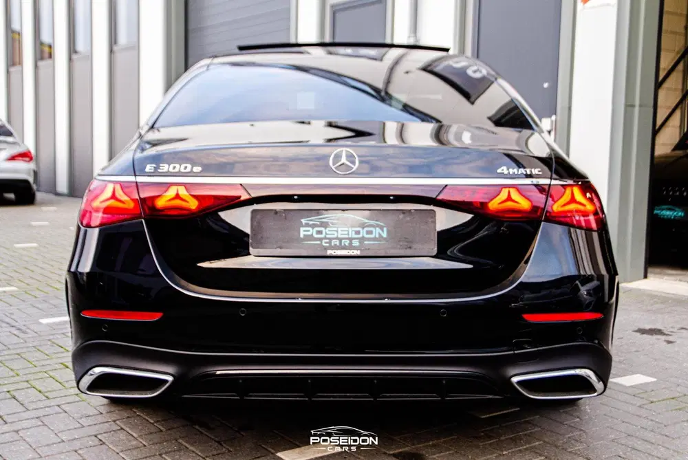 Mercedes-Benz E-Klasse 300 e 4MATIC AMG uit 2025, foto 6