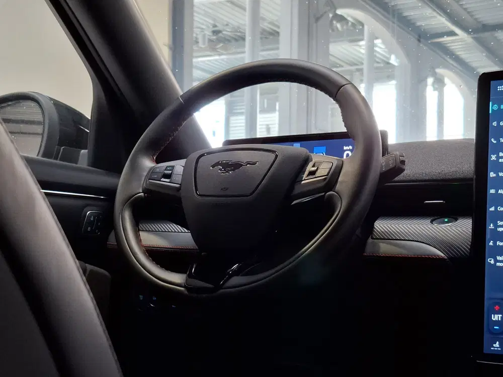 Ford Mustang Mach-E Extended Premium RWD 98 kWh uit 2024, foto 14