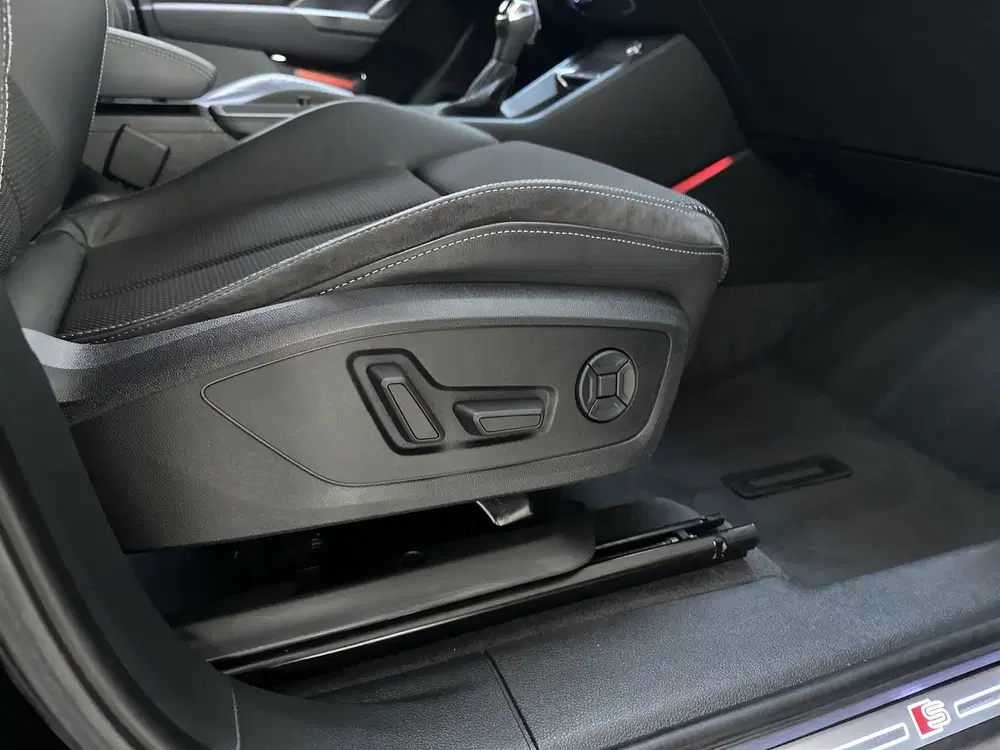 Audi Q3 35 TFSI S Line Virtual Cockpit Sfeerverlic uit 2020, foto 13