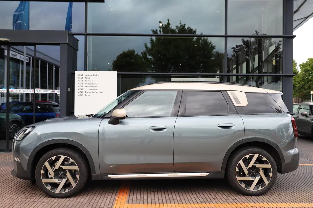 Mini Countryman 1.5 C Favoured XL uit 2026, foto 2