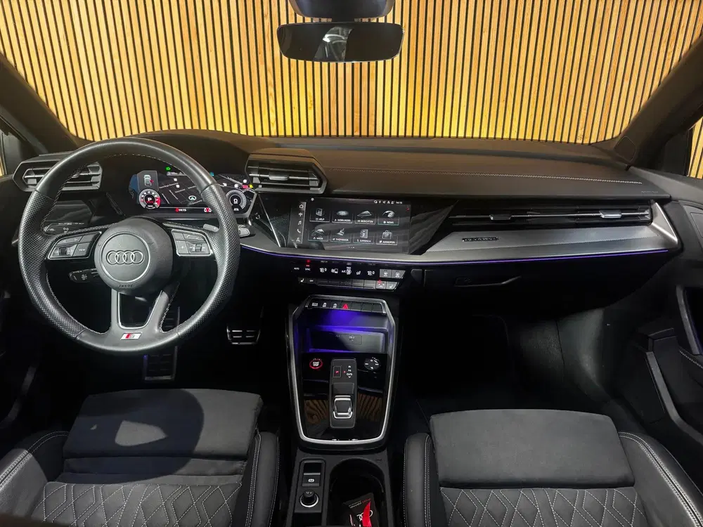 Audi S3 2.0 TFSI quattro 310 PK PANO uit 2023, foto 14