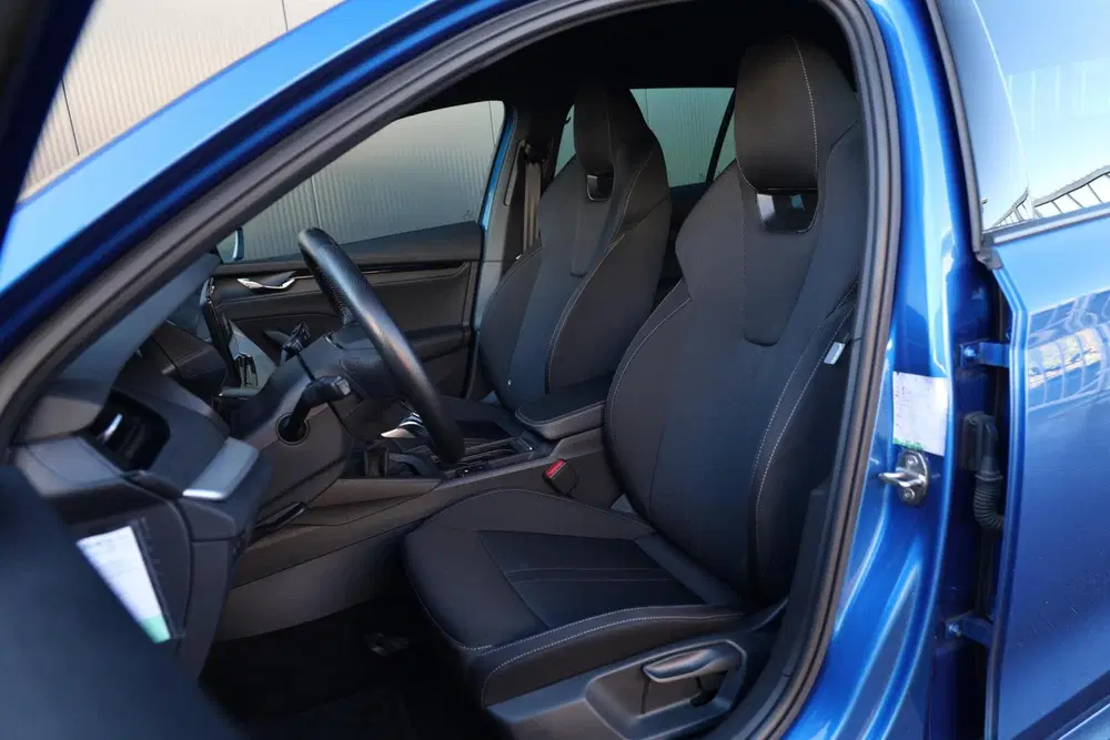 Skoda Octavia 1.0 TSI 110pk Sport Business Stoelverwar uit 2022, foto 4