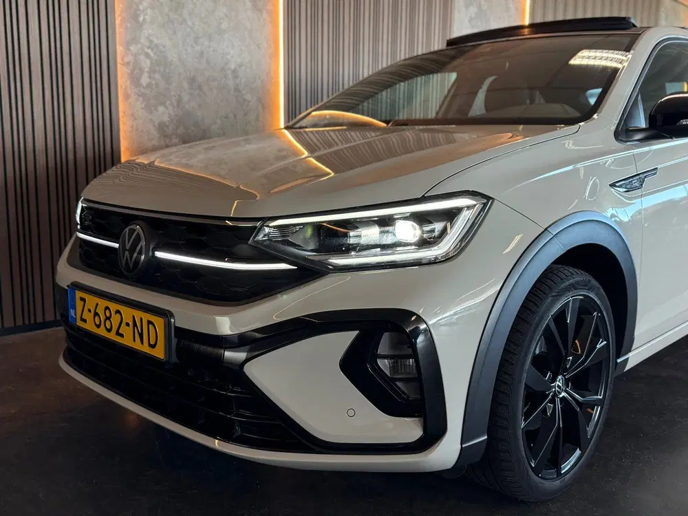 Volkswagen Taigo 1.0 TSI R-Line DSG Pano IQ Camera uit 2022, foto 10