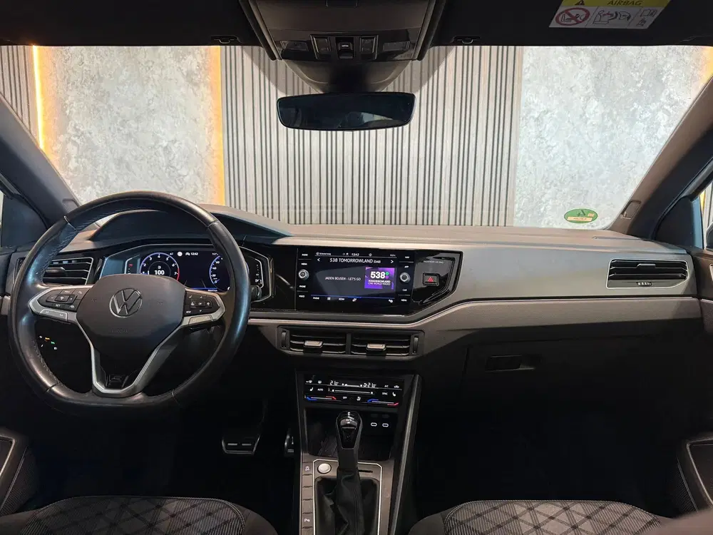 Volkswagen Taigo 1.0 TSI R-Line DSG Pano IQ Camera uit 2022, foto 15
