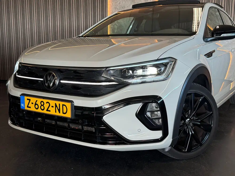 Volkswagen Taigo 1.0 TSI R-Line DSG Pano IQ Camera uit 2022, foto 2