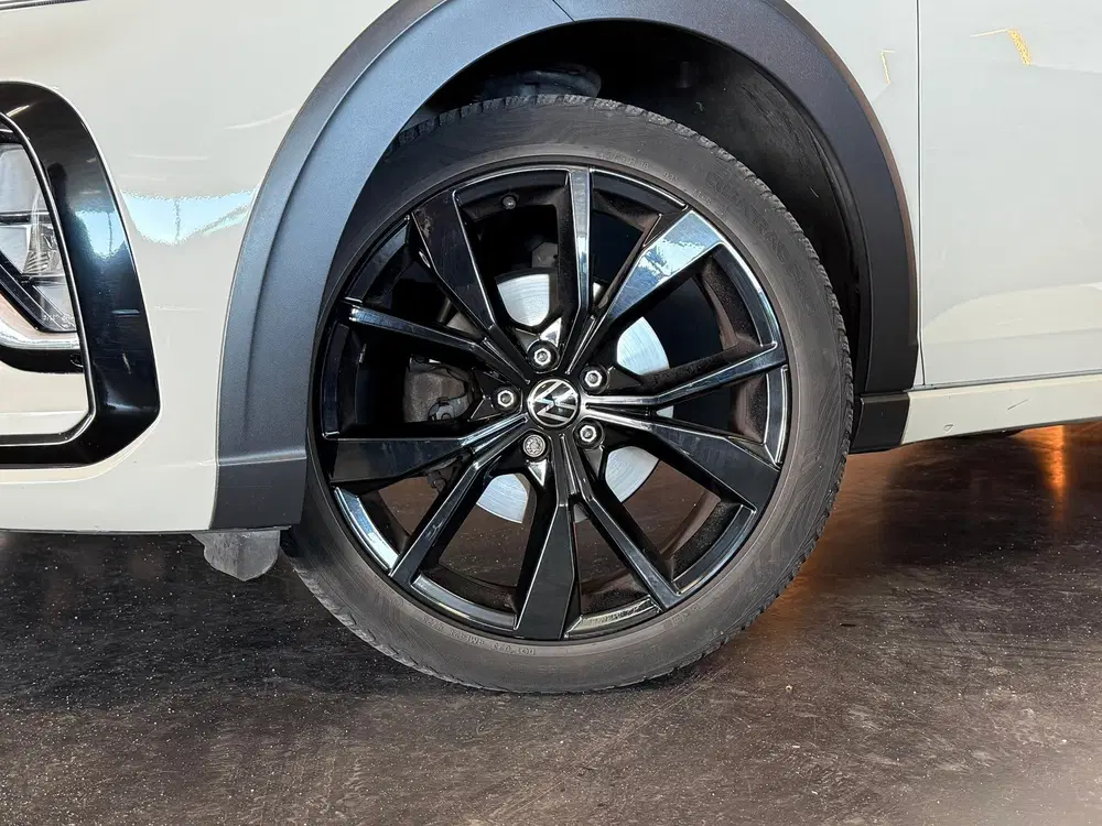 Volkswagen Taigo 1.0 TSI R-Line DSG Pano IQ Camera uit 2022, foto 3
