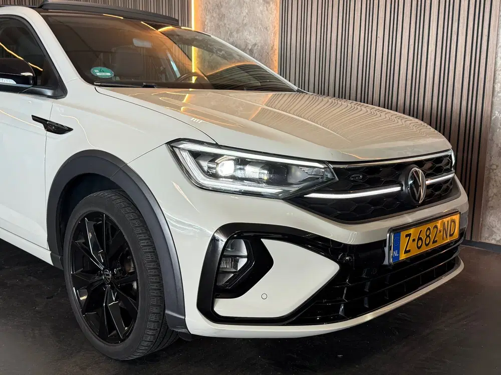Volkswagen Taigo 1.0 TSI R-Line DSG Pano IQ Camera uit 2022, foto 6