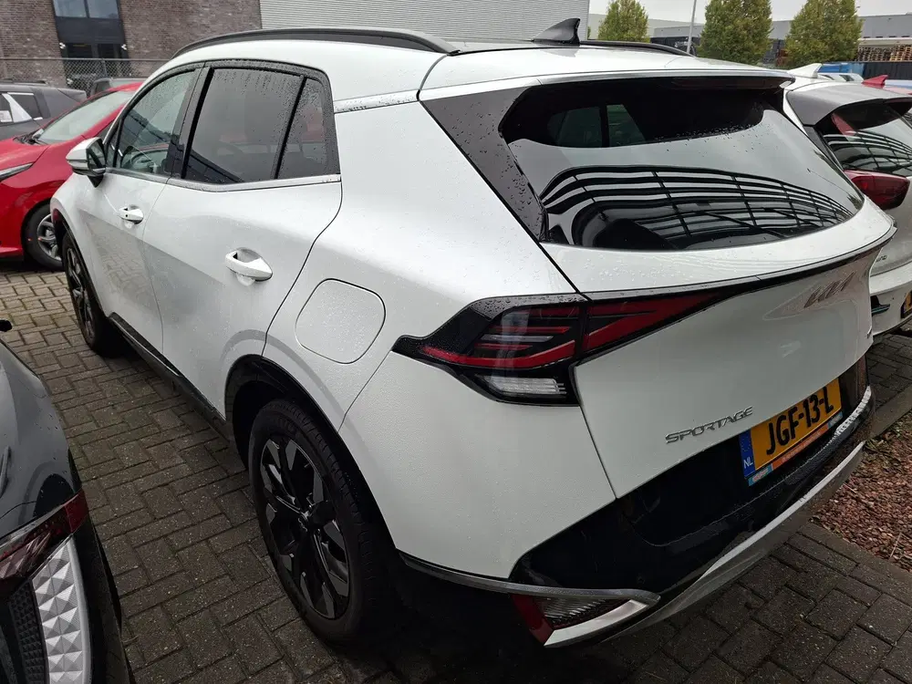 Kia Sportage 1.6 T-GDi Plug-in Hybrid AWD DynamicPlusLi uit 2025, foto 2