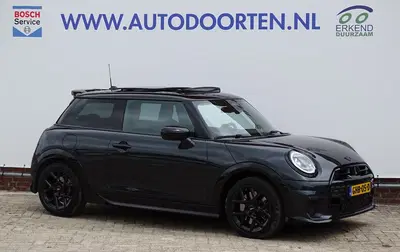 Mini John Cooper Works 1.5 Cooper C John Cooper Works uit 2024