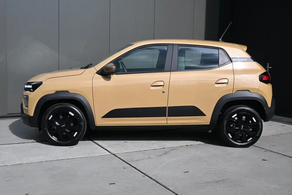Dacia Spring Extreme 65 26.8 kWh uit 2024, foto 5