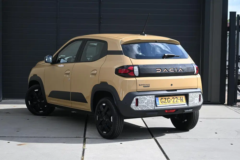 Dacia Spring Extreme 65 26.8 kWh uit 2024, foto 9
