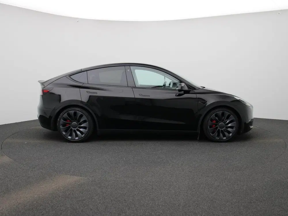 Tesla Model Y Performance AWD 75 kWh uit 2023, foto 6