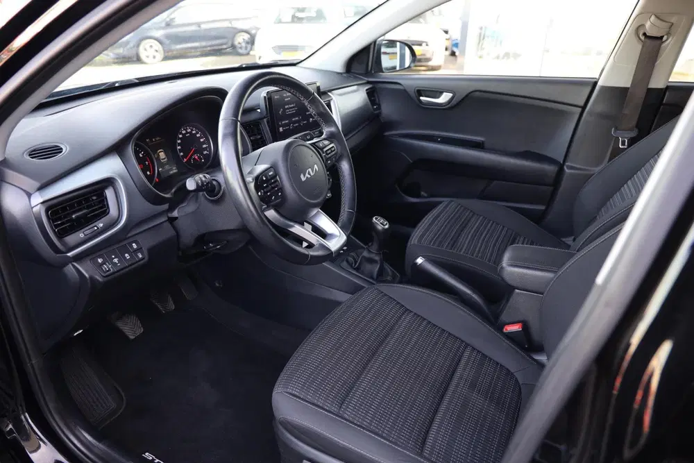 Kia Stonic 1.0 T-GDi MHEV DynamicLine uit 2022, foto 5