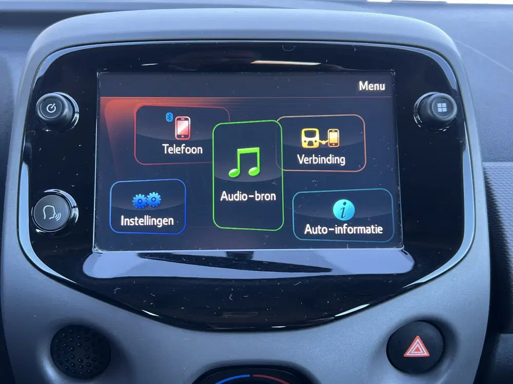 Peugeot 108 1.0 e-VTi 72 pk Active 5-drs Camera Airco uit 2022, foto 15