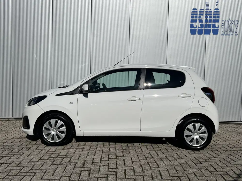 Peugeot 108 1.0 e-VTi 72 pk Active 5-drs Camera Airco uit 2022, foto 2
