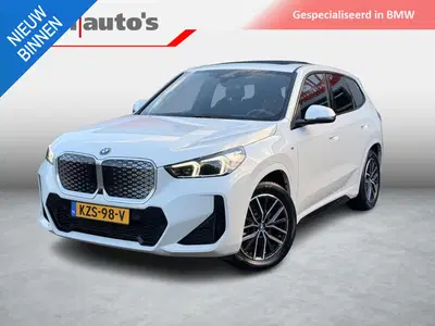 BMW iX1 xDrive30 M-Sport Pano uit 2025