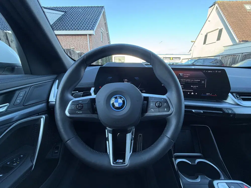 BMW iX1 xDrive30 M-Sport Pano uit 2025, foto 13